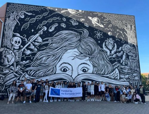 Jóvenes europeos aprenden a detectar y reaccionar ante las noticias falsas